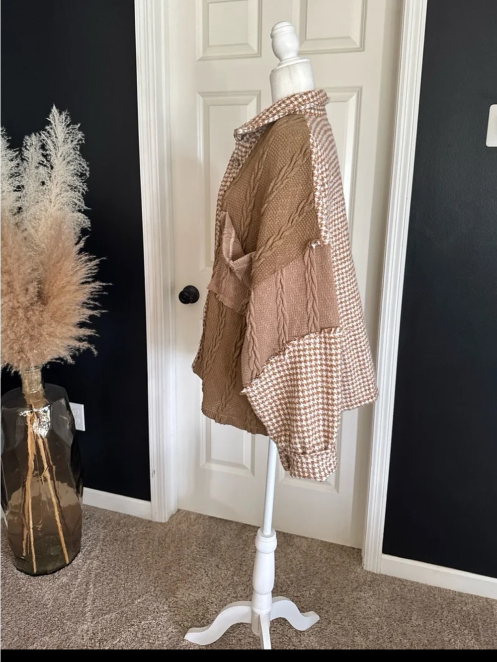 POL Pieced Gingham Jacket Size Oversized Small
Can fit up to a XL - Picture 10 of 12